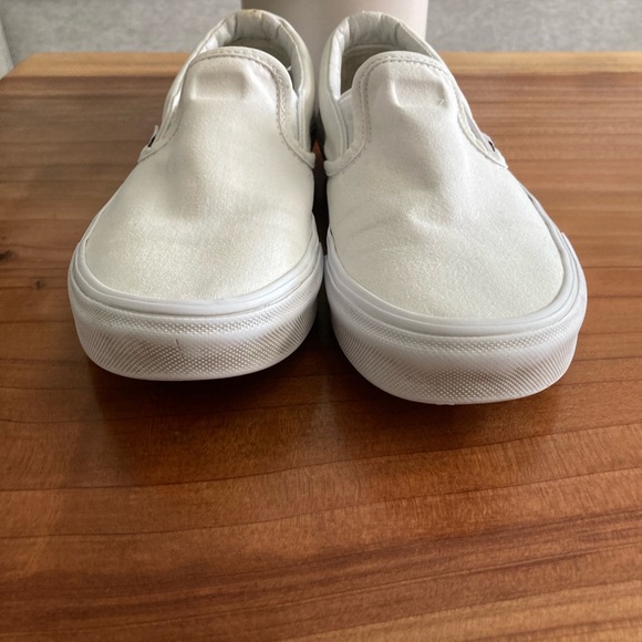 Vans - Picture 4 of 8